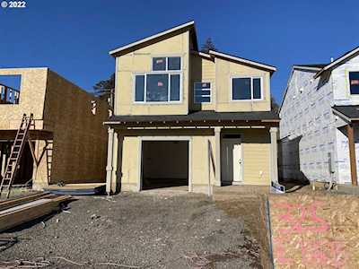 321 E Barbaras WAY Newberg, OR 97132