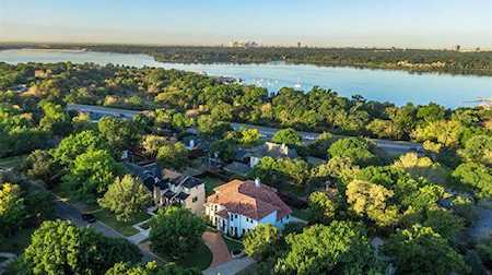 531 Northlake Drive Dallas, TX 75218