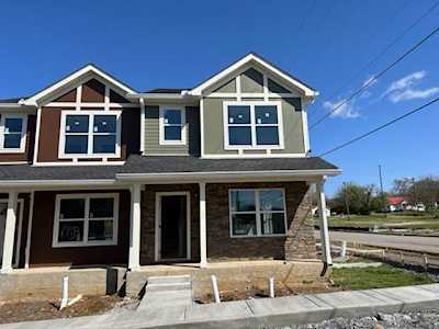 1916 Lombardia Ln Madison, TN 37115