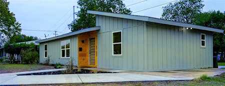 5309 Cahill Oval Street River Oaks, TX 76114