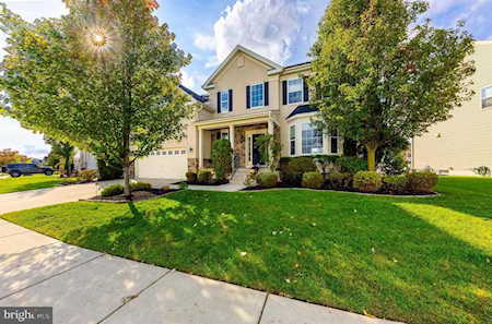 915 Canterbury Dr Mullica Hill, NJ 08062