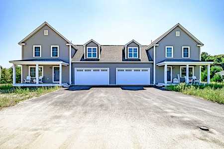 67 Falcon Crest Dr Gorham, ME 04038