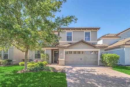 1443 Moon Valley Dr Davenport, FL 33896