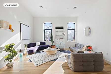 10 Quincy St #2D Brooklyn, NY 11238