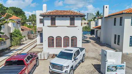 319 Valencia Road West Palm Beach, FL 33401