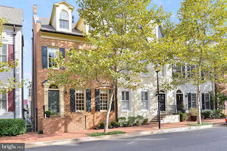 525 Pitt St N N Alexandria, VA 22314