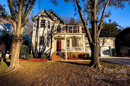 13907 Kings Carriage Ln Charlotte, NC 28278