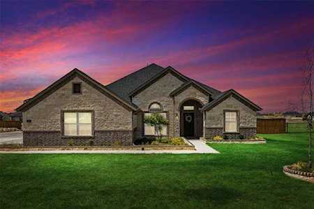 110 Oak Grove Drive Rhome, TX 76078