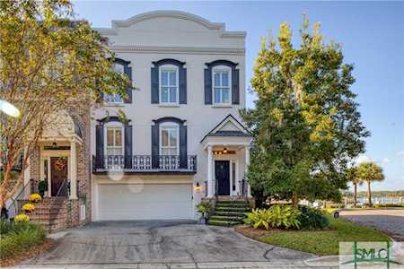 71 Hutchins Ln Savannah, GA 31410