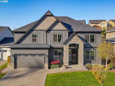 3211 NE Tillicum CIR Camas, WA 98607