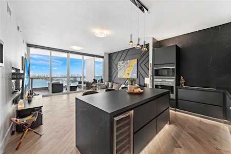 2020 N Bayshore Dr #3408 Miami, FL 33137