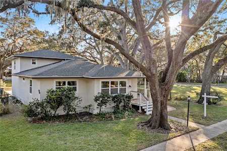 736 3rd St S Safety Harbor, FL 34695