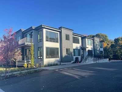 400 Hunnewell St #202 Needham, MA 02494