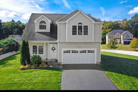 26 Nazneen Circle Hopkinton, MA 01748