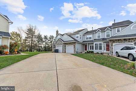 80 Kerry Lynn Ct Williamstown, NJ 08094