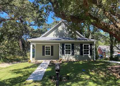 1836 Spivey Ave. Conway, SC 29526