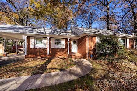 1527 Briarfield Dr Charlotte, NC 28205