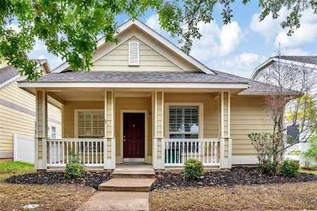 1704 Angel Lane Aubrey, TX 76227