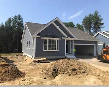 75 Three Ponds Dr #43 Brentwood, NH 03833