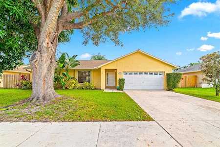 774 NW 42nd Way Deerfield Beach, FL 33442