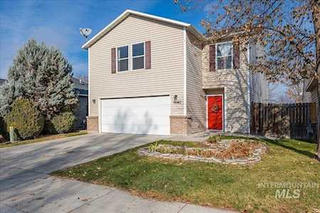 9640 W Weir Hollis Drive Boise, ID 83709