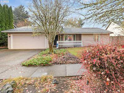 931 SW Oriole ST Mcminnville, OR 97128