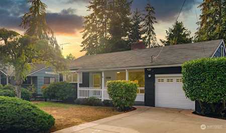 16837 Palatine Ave N Shoreline, WA 98133