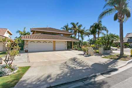 15612 Garland Circle Westminster, CA 92683