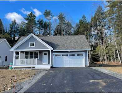 62 Three Ponds Dr Brentwood, NH 03833