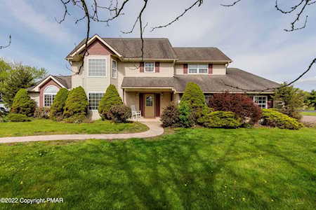 113 Pilgrim Way Brodheadsville, PA 18322