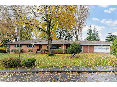 11707 SE 32nd AVE Milwaukie, OR 97222