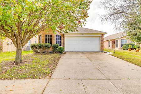 1157 Browntop Street Crowley, TX 76036