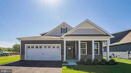 222 Congressional Court Moorestown, NJ 08057