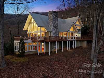 65 Deer Run Dr Waynesville, NC 28786