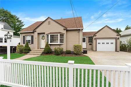 44 Emanuel St North Providence, RI 02911
