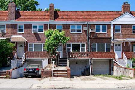 140-13 68th Drive Kew Garden Hills, NY 11367
