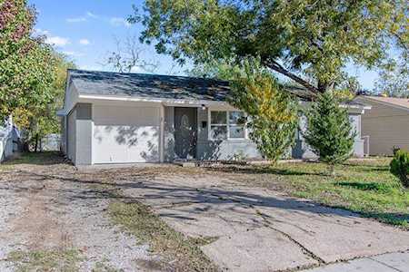 202 E Cober Drive Grand Prairie, TX 75051