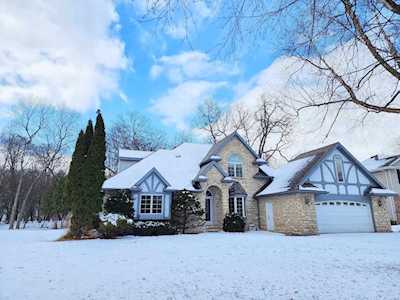 1042 Timber Run Dr Neenah, WI 54956