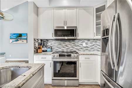 14927 Sterling Oaks Dr Naples, FL 34110