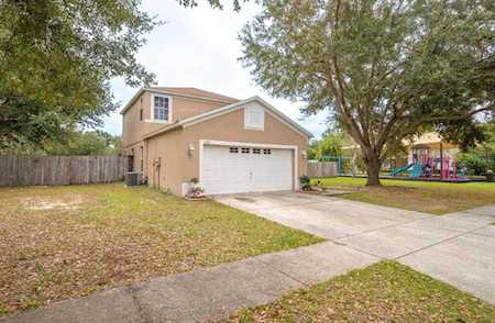 1701 Mosaic Forest Dr Seffner, FL 33584