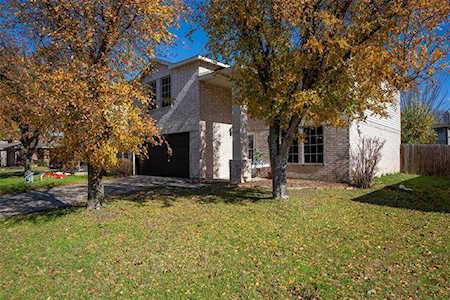 8113 Winding Stream Lane Denton, TX 76210