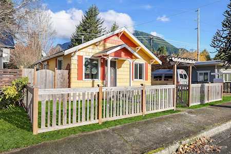 112 E 4th St North Bend, WA 98045