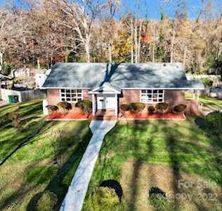 4207 Somerdale Ln Charlotte, NC 28205