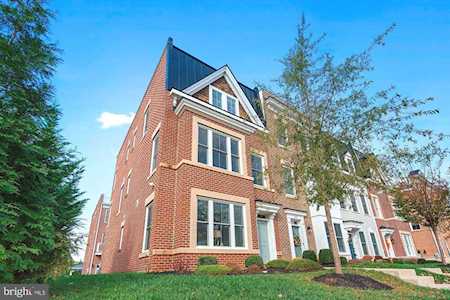 107 Locust St SW Vienna, VA 22180