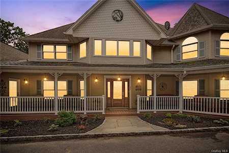 5 Timp Brook Road Stony Point, NY 10980