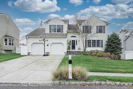 37 Winchester Dr Howell, NJ 07731
