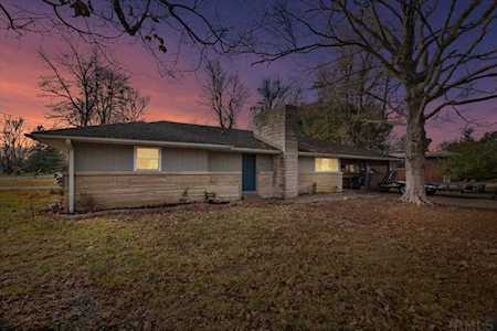 7613 Taylor Avenue Evansville, IN 47715
