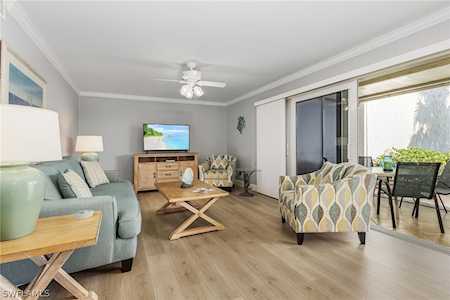 237 Palm Dr #1 Naples, FL 34112