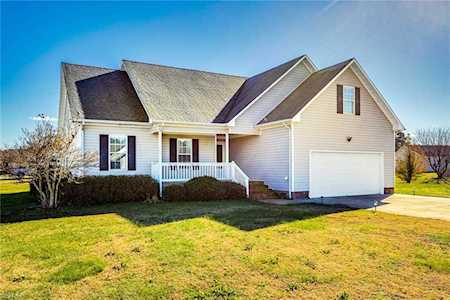 101 Osprey Ct Elizabeth City, NC 27909