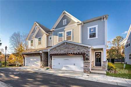 11226 Cobb Creek Ct Charlotte, NC 28277